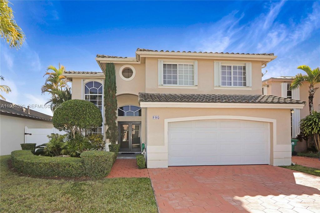 9465 SW 155th Ave, Miami, FL 33196