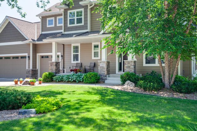 11927 Meadow Lane W, Hopkins, MN 55305