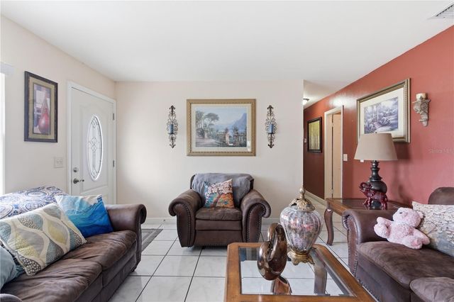 4914 HOLIDAY DRIVE, Tampa, FL 33615