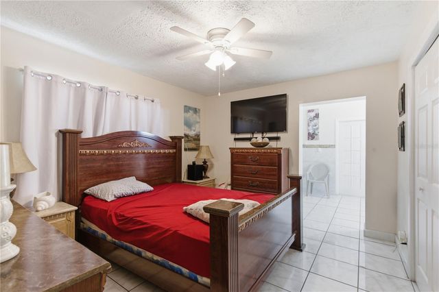 4914 HOLIDAY DRIVE, Tampa, FL 33615