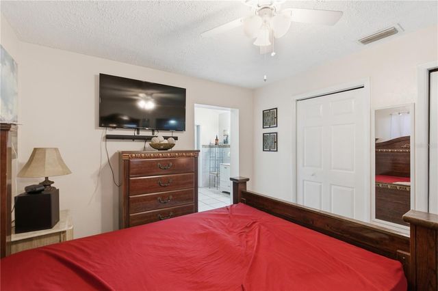 4914 HOLIDAY DRIVE, Tampa, FL 33615