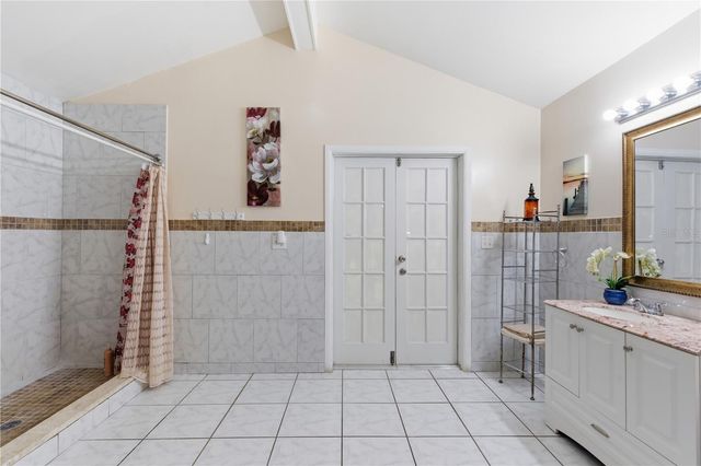 4914 HOLIDAY DRIVE, Tampa, FL 33615