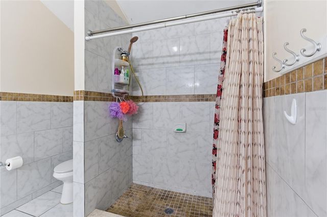 4914 HOLIDAY DRIVE, Tampa, FL 33615