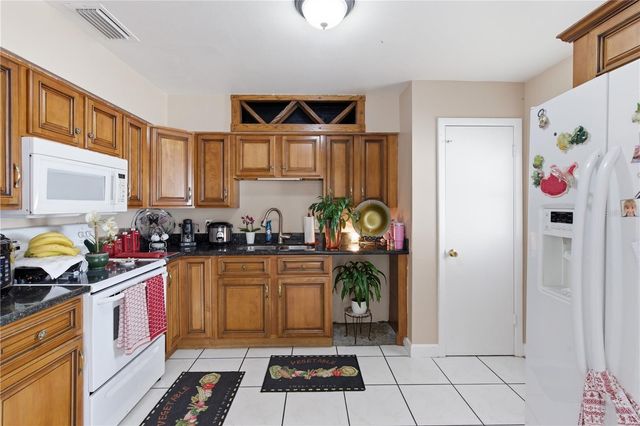 4914 HOLIDAY DRIVE, Tampa, FL 33615
