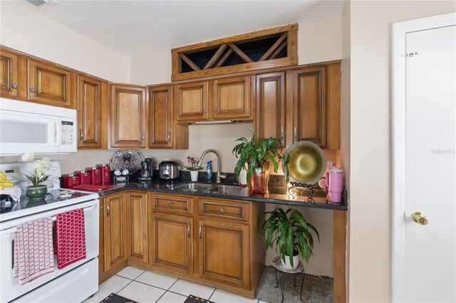 4914 HOLIDAY DRIVE, Tampa, FL 33615