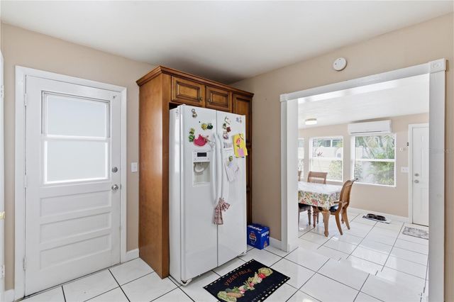 4914 HOLIDAY DRIVE, Tampa, FL 33615