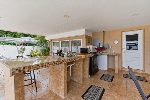 4914 HOLIDAY DRIVE, Tampa, FL 33615