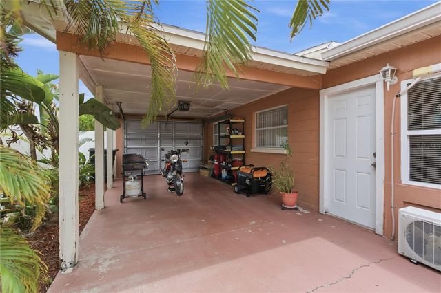 4914 HOLIDAY DRIVE, Tampa, FL 33615