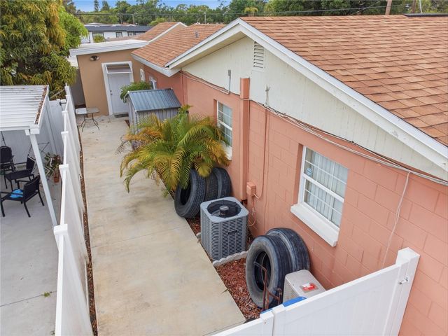 4914 HOLIDAY DRIVE, Tampa, FL 33615