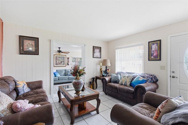 4914 HOLIDAY DRIVE, Tampa, FL 33615