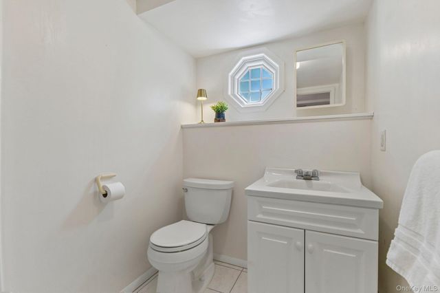 31 Sunset Drive, Huntington, NY 11743