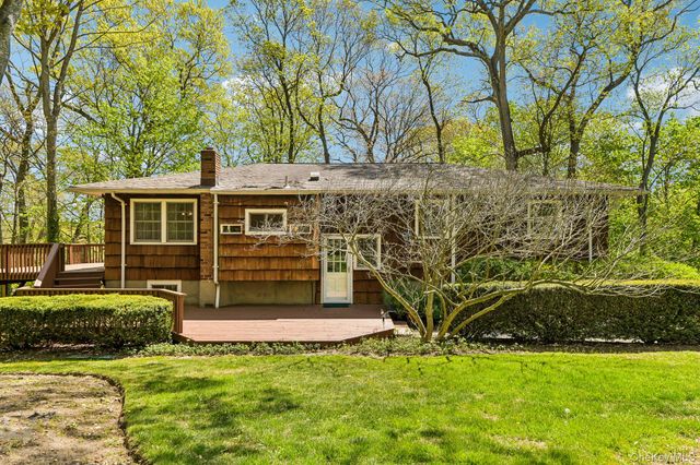 31 Sunset Drive, Huntington, NY 11743