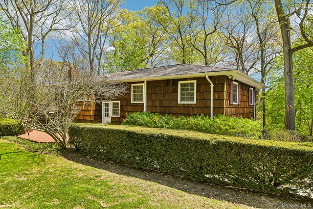 31 Sunset Drive, Huntington, NY 11743