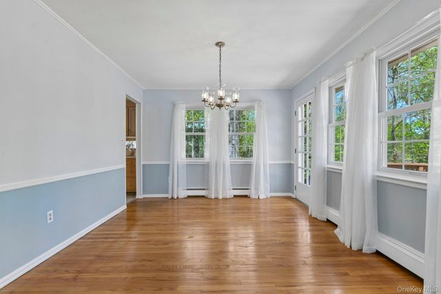 31 Sunset Drive, Huntington, NY 11743