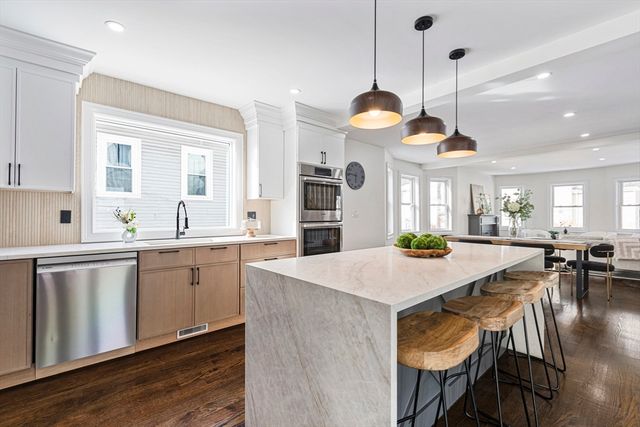 7 Park Ave Ext, Arlington, MA 02475