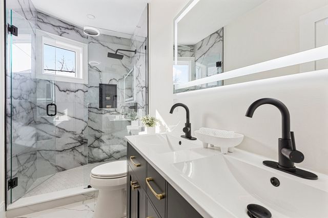 7 Park Ave Ext, Arlington, MA 02475