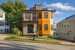 7 Park Ave Ext, Arlington, MA 02475