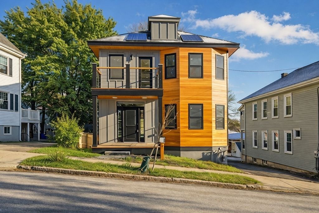 7 Park Ave Ext, Arlington, MA 02475