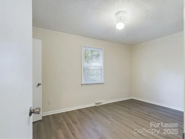 622 Eastview Court E, Lancaster, SC 29720