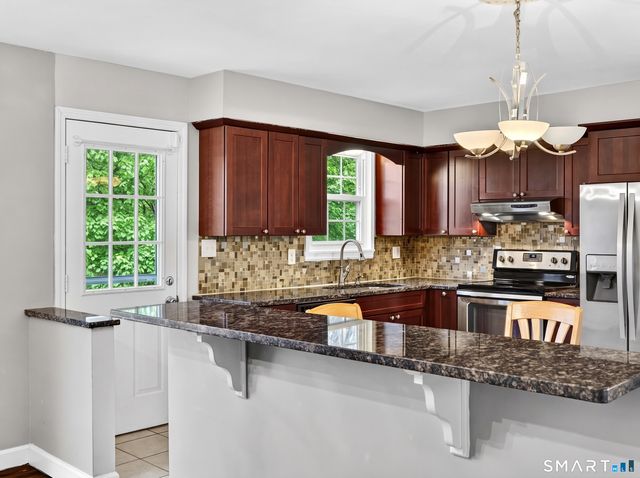 15 Partridge Lane, Clinton, CT 06413