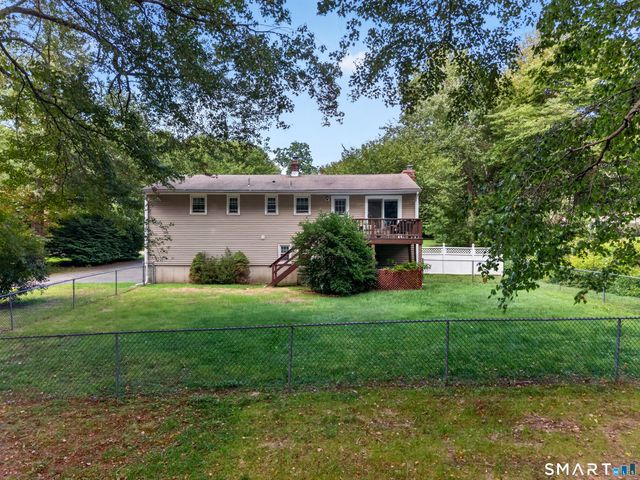 15 Partridge Lane, Clinton, CT 06413