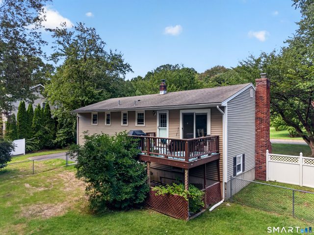 15 Partridge Lane, Clinton, CT 06413