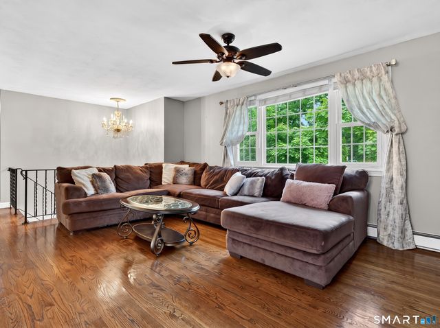 15 Partridge Lane, Clinton, CT 06413