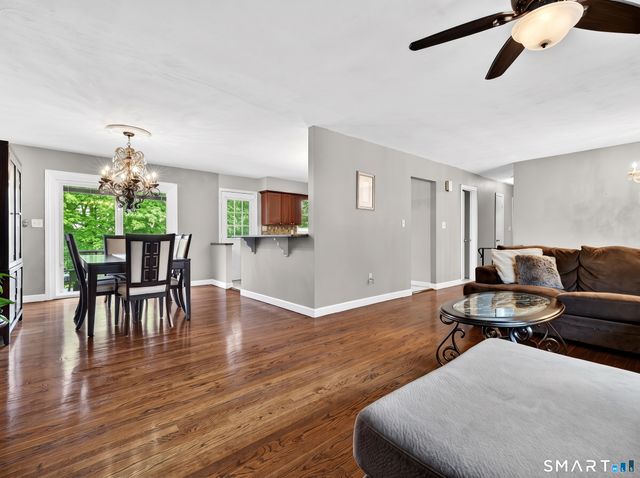 15 Partridge Lane, Clinton, CT 06413