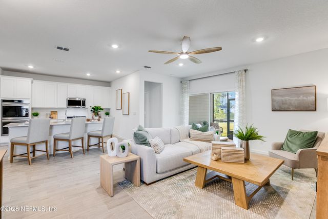 2652 FIELD DAISY Lane, Green Cove Springs, FL 32043