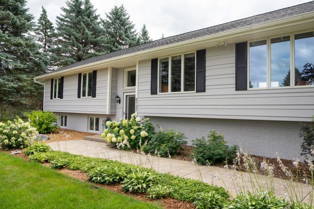 6757 Horseshoe Bend Drive, Corcoran, MN 55340