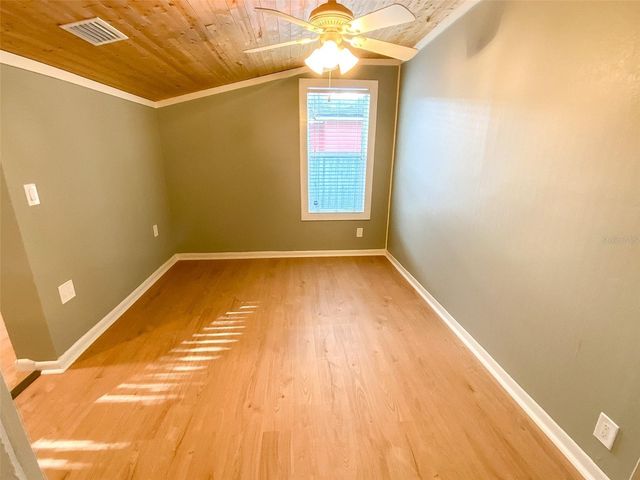 657 BROADWAY B, Dunedin, FL 34698