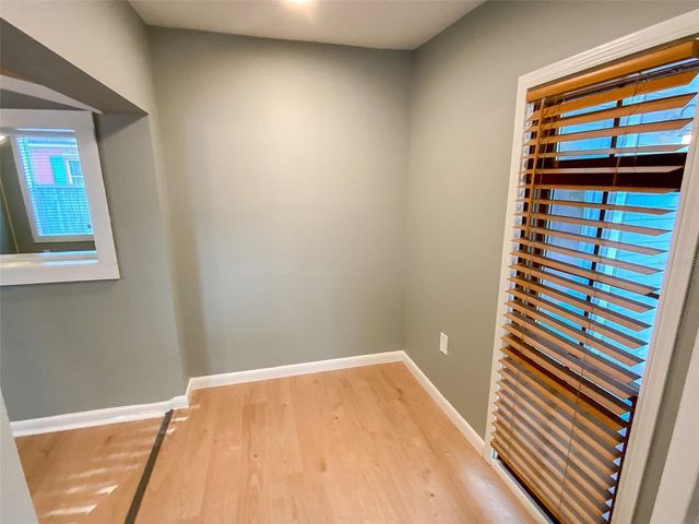657 BROADWAY B, Dunedin, FL 34698
