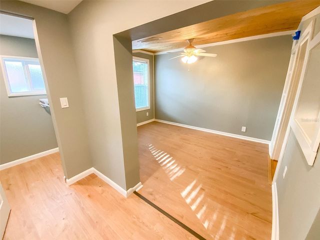 657 BROADWAY B, Dunedin, FL 34698