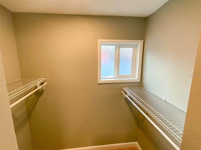 657 BROADWAY B, Dunedin, FL 34698
