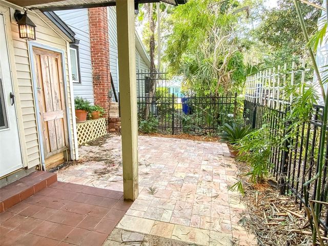 657 BROADWAY B, Dunedin, FL 34698