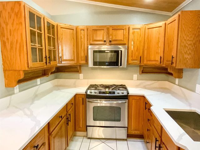 657 BROADWAY B, Dunedin, FL 34698