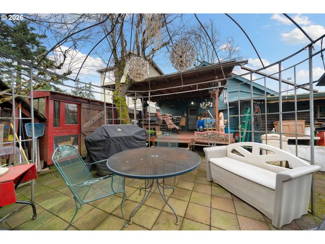 5716 Se 104TH Ave, Portland, OR 97266