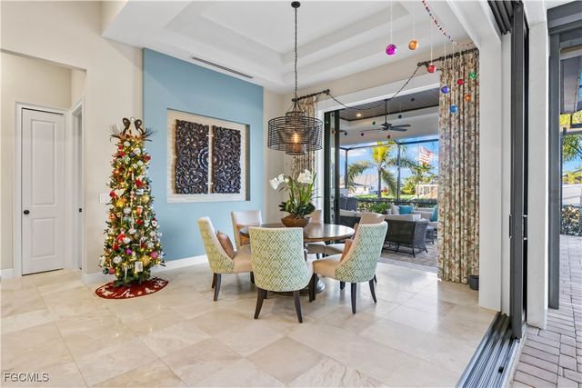 2401 SW 52nd ST, Cape Coral, FL 33914