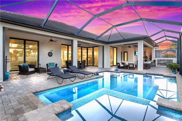 2401 SW 52nd ST, Cape Coral, FL 33914