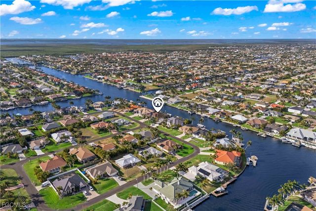 2401 SW 52nd ST, Cape Coral, FL 33914