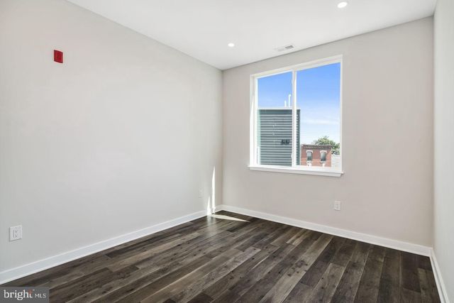 2409 W RIDGE AVE, Philadelphia, PA 19121