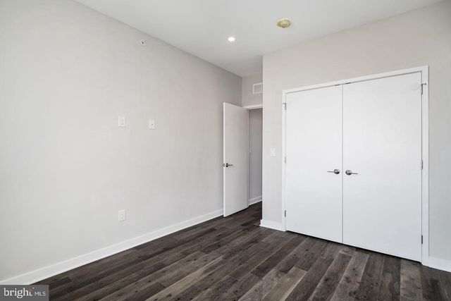 2409 W RIDGE AVE, Philadelphia, PA 19121