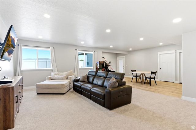 519 S 4375 W, West Point, UT 84015