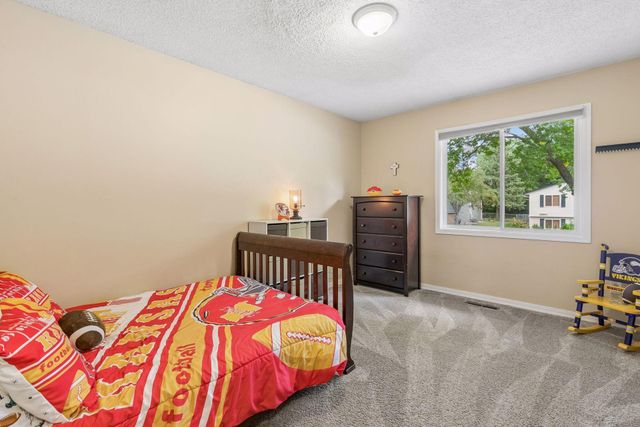 20749 Italy Avenue, Lakeville, MN 55044