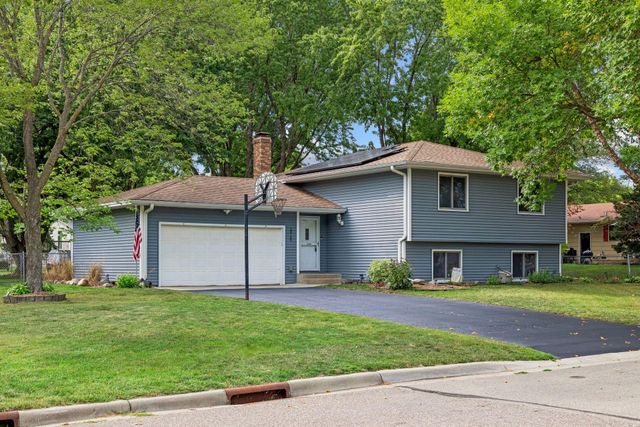 20749 Italy Avenue, Lakeville, MN 55044