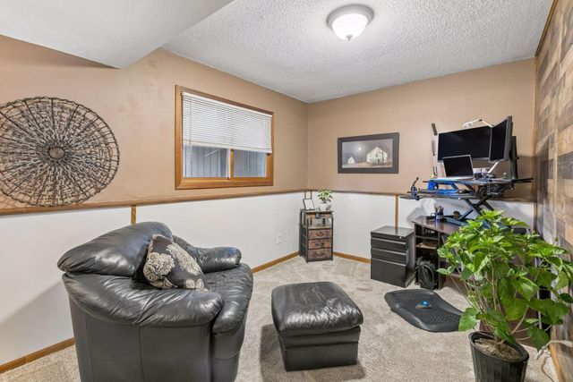 20749 Italy Avenue, Lakeville, MN 55044
