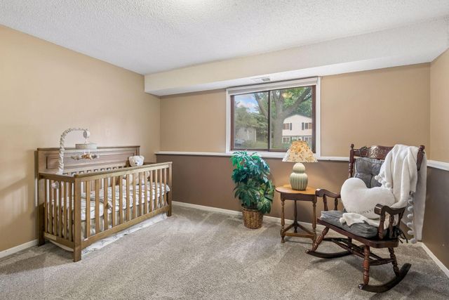 20749 Italy Avenue, Lakeville, MN 55044