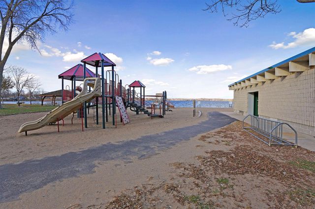 20749 Italy Avenue, Lakeville, MN 55044