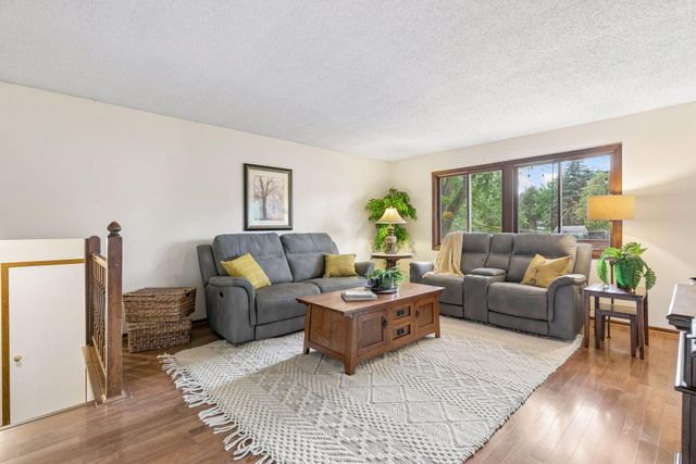 20749 Italy Avenue, Lakeville, MN 55044