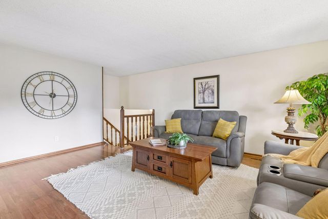 20749 Italy Avenue, Lakeville, MN 55044